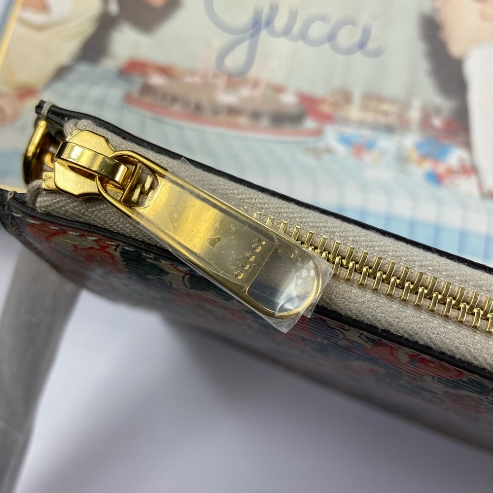 Gucci #636252 "Gucci Liberty" Leather Pouch/Clutch - Picture 5 of 9